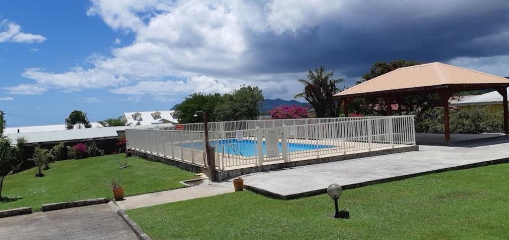 Ti'Bakoua A Sainte-Luce Plage Et Piscine Exteriér fotografie